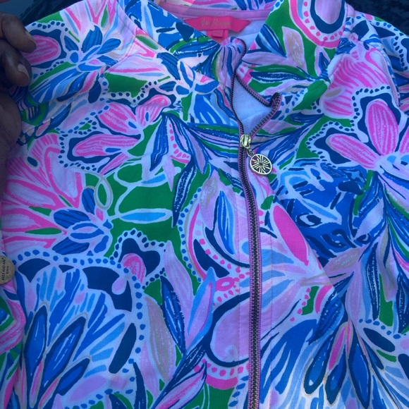 Lilly Pulitzer UPF 50+ Skipper popover in Multi Coral Bay XXL GC lightly… - Picture 9 of 10